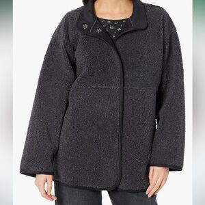 velvet by graham & spencer albany lux sherpa reversible jacket in elm, size s